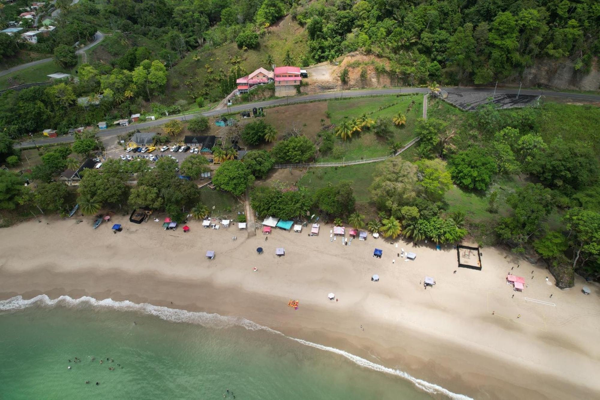 Las Cuevas Beach Lodge מראה חיצוני תמונה