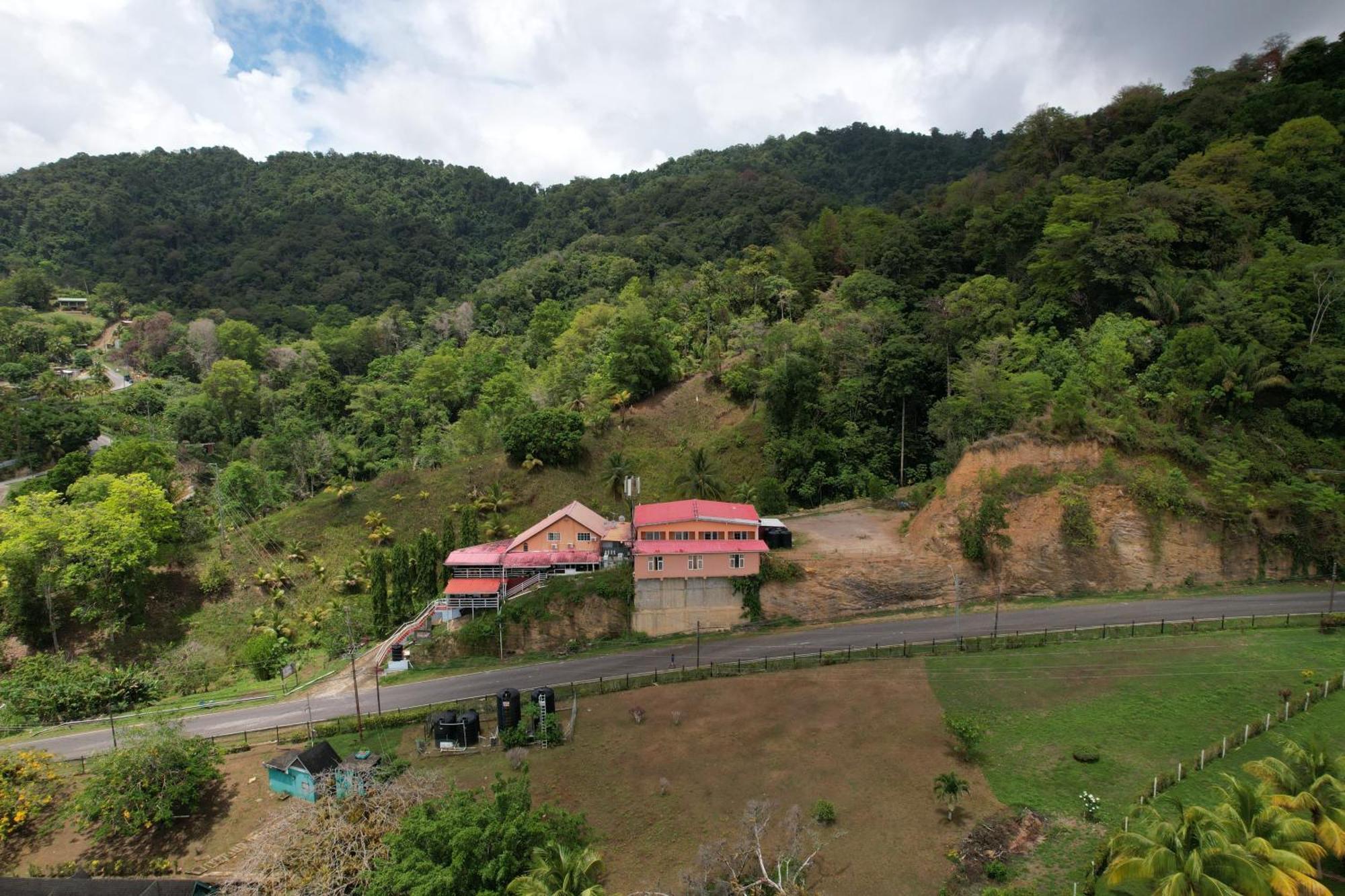 Las Cuevas Beach Lodge מראה חיצוני תמונה
